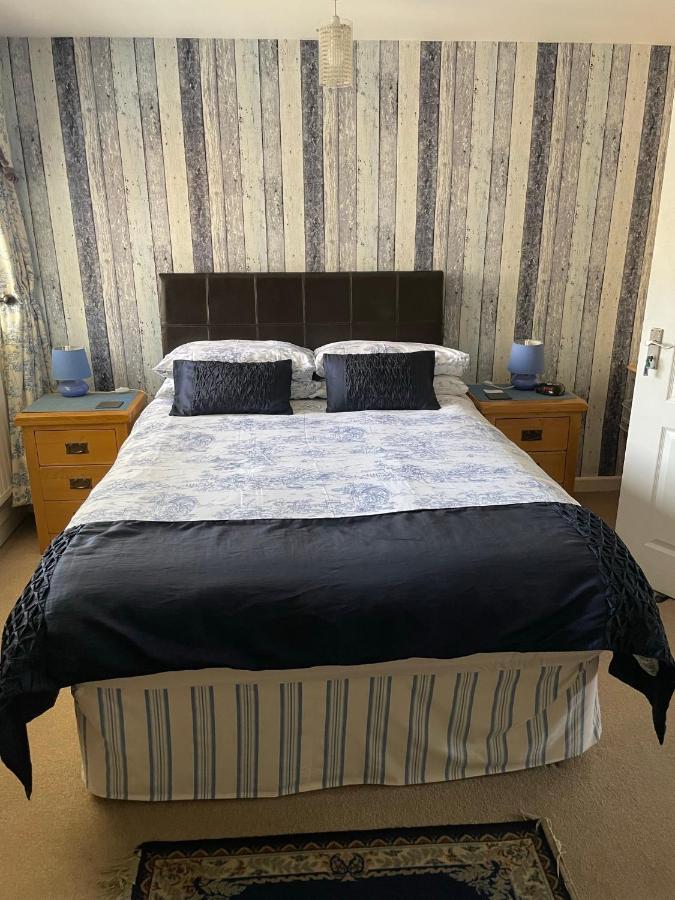 Brewery Farm House Bed & Breakfast Суиндън Екстериор снимка